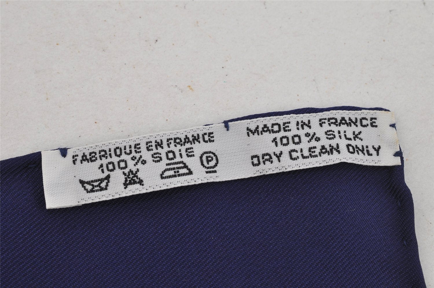 Authentic HERMES Carre 90 Scarf 