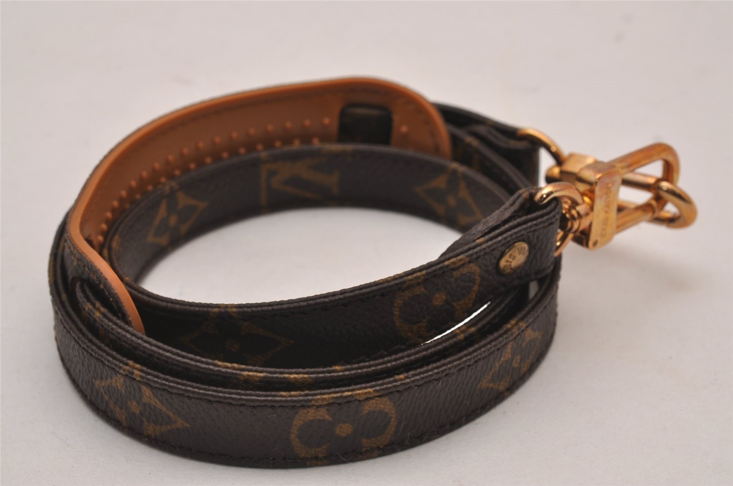 Authentic Louis Vuitton Monogram Shoulder Strap 39