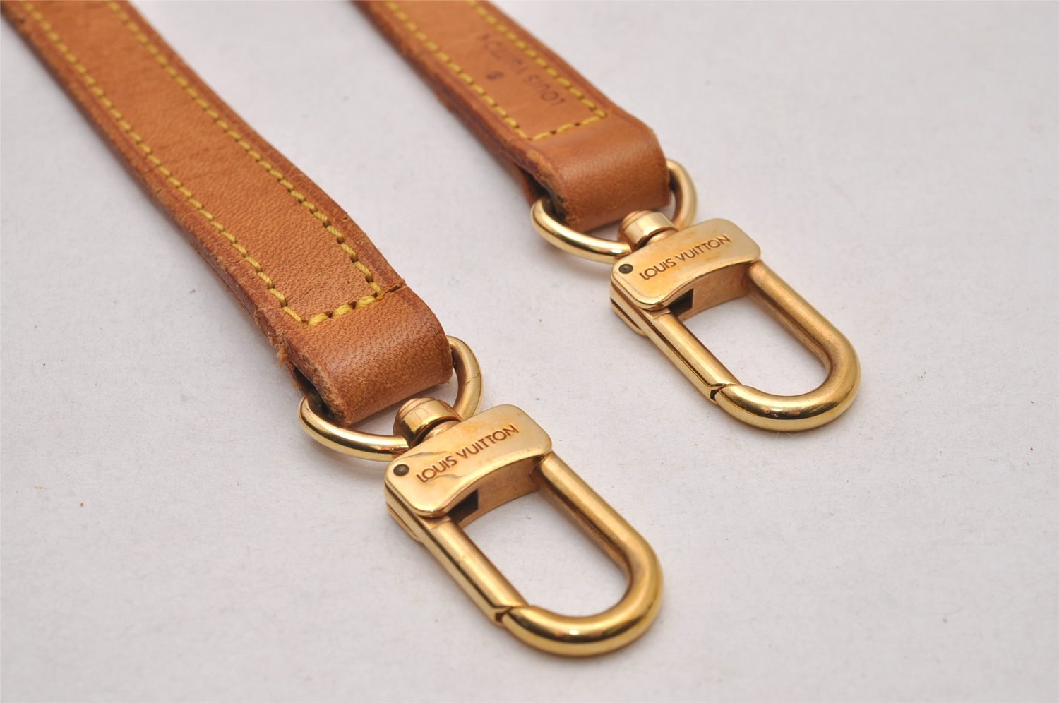 Authentic Louis Vuitton Leather Shoulder Strap Beige 39