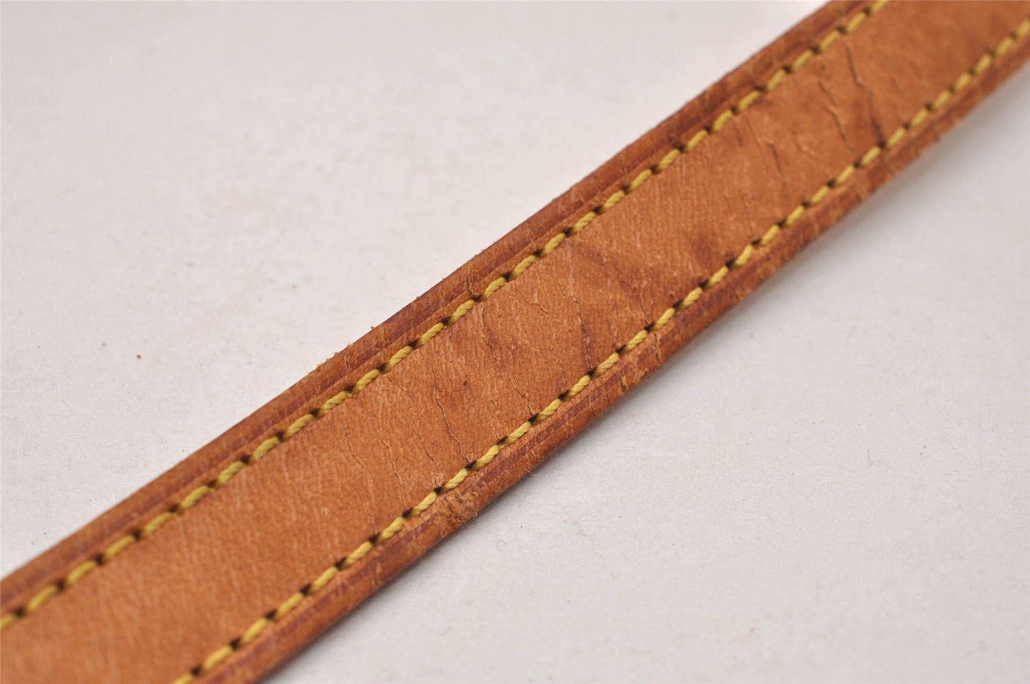 Authentic Louis Vuitton Leather Shoulder Strap Beige 39