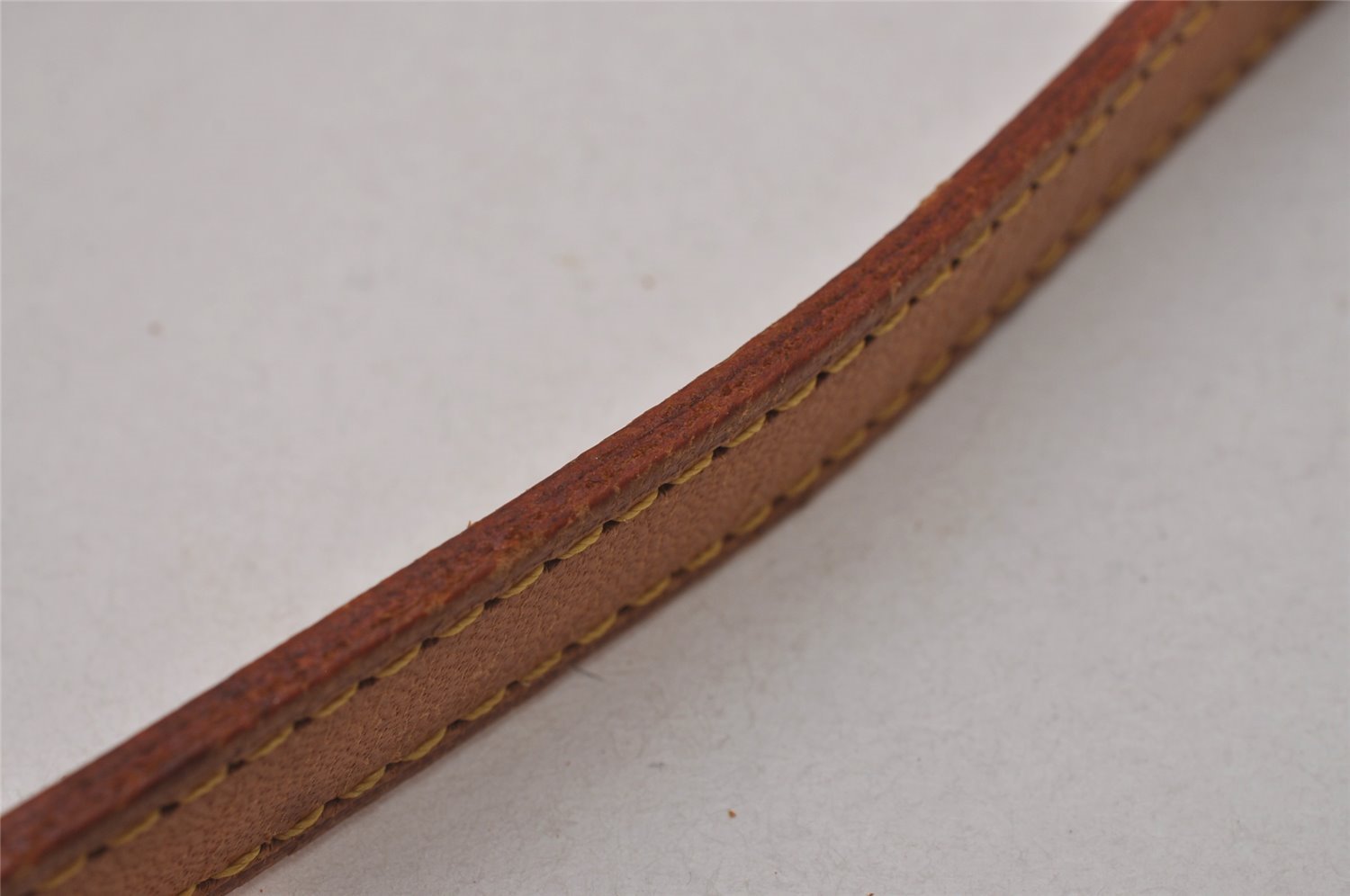 Authentic Louis Vuitton Leather Shoulder Strap Beige 39