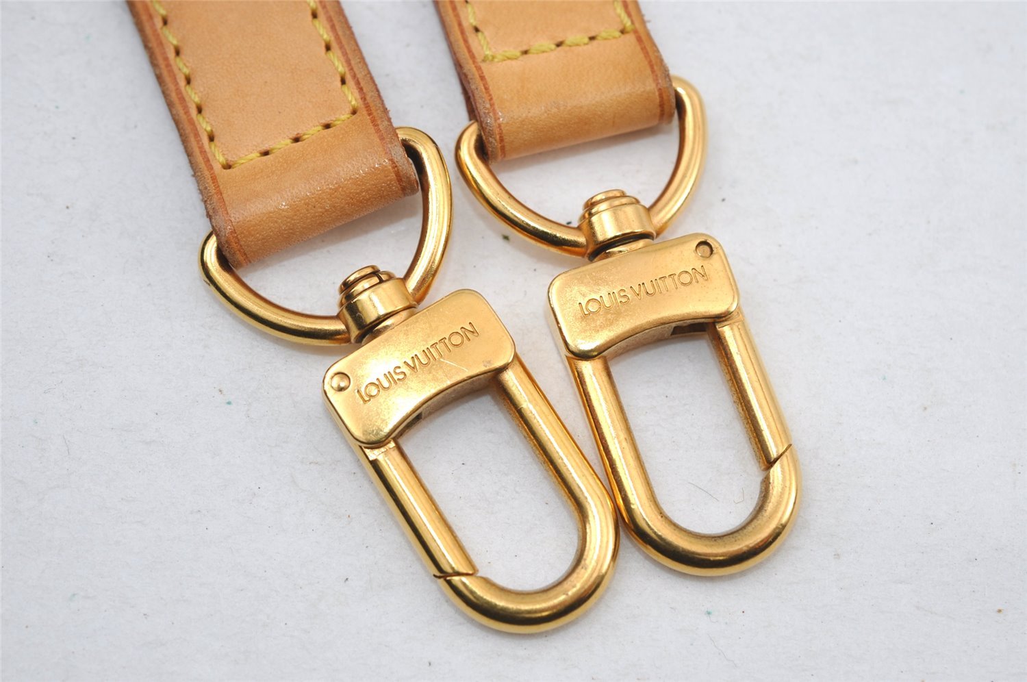 Authentic Louis Vuitton Leather Shoulder Strap Beige 37.4-43.7