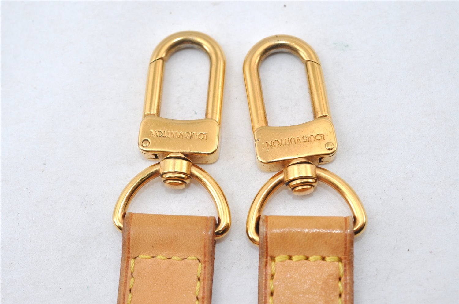 Authentic Louis Vuitton Leather Shoulder Strap Beige 37.4-43.7