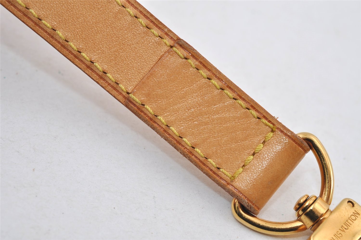 Authentic Louis Vuitton Leather Shoulder Strap Beige 37.4-43.7