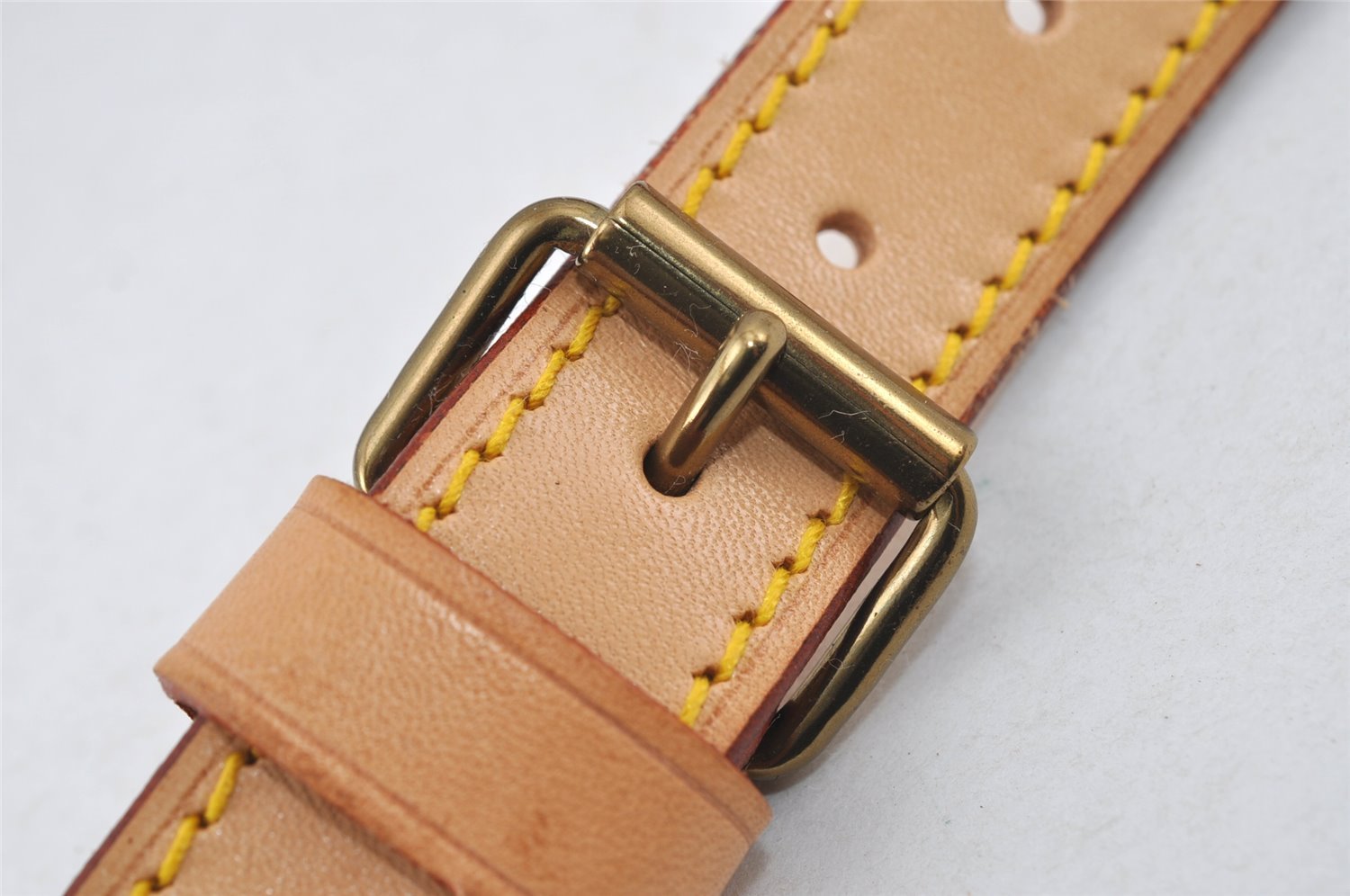 Authentic Louis Vuitton Leather Shoulder Strap Beige 39.8-47.2