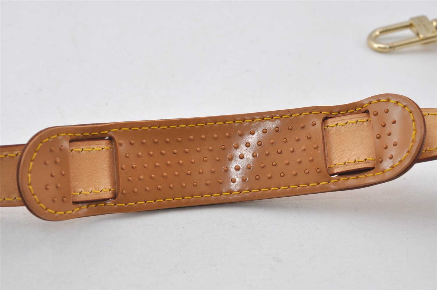 Authentic Louis Vuitton Leather Shoulder Strap Beige 39.8-47.2