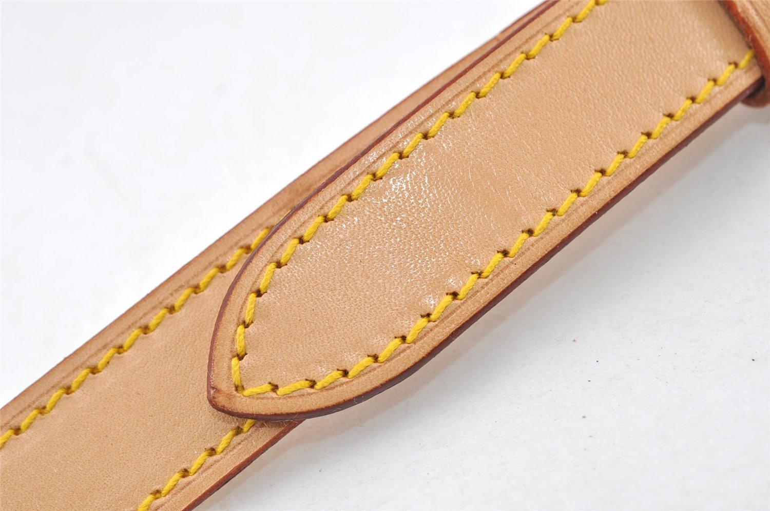 Authentic Louis Vuitton Leather Shoulder Strap Beige 39.8-47.2