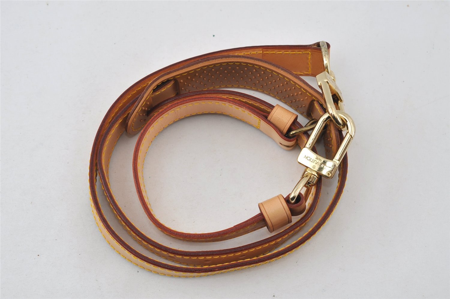 Authentic Louis Vuitton Leather Shoulder Strap Beige 39.8-47.2