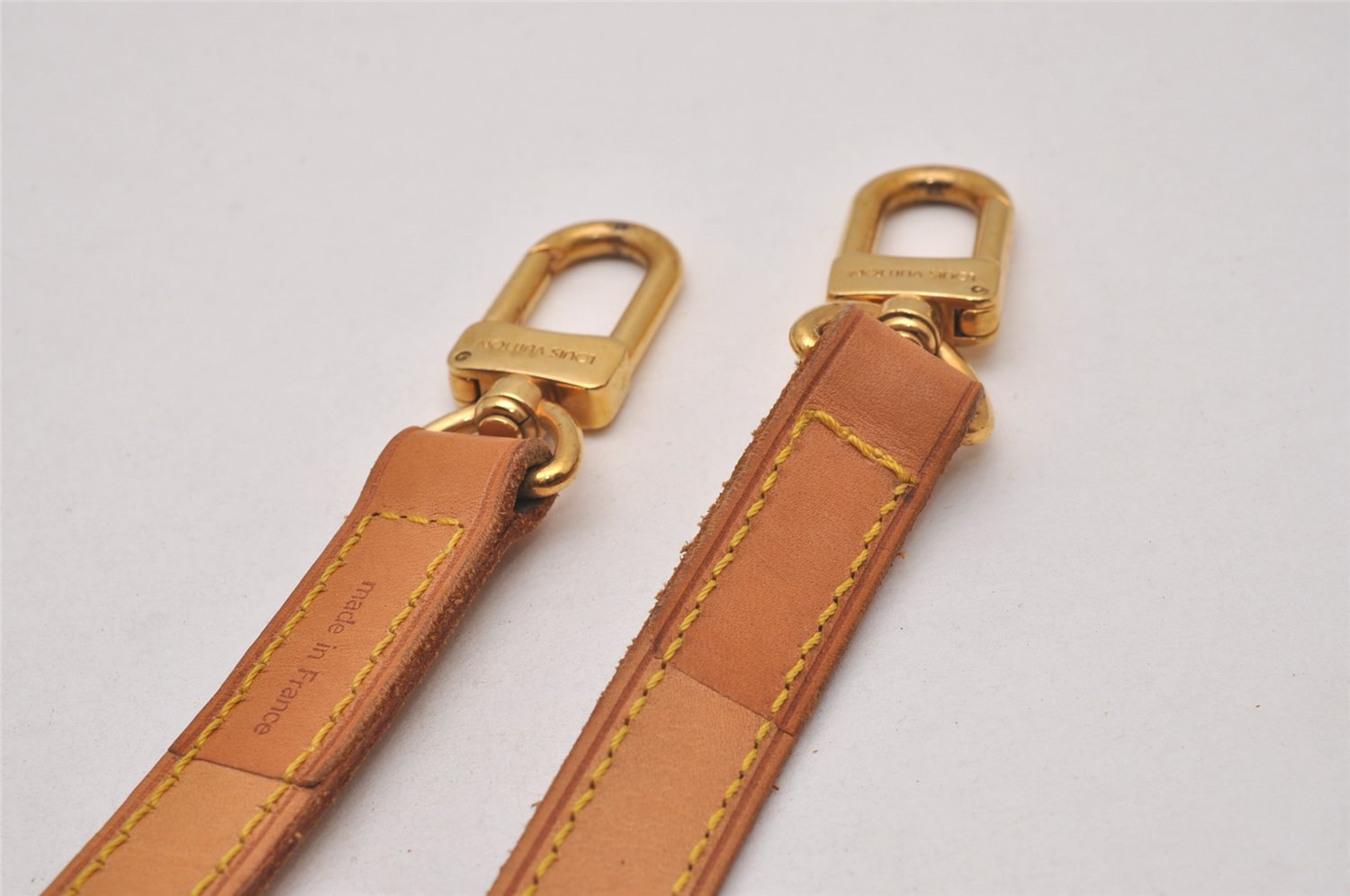 Authentic Louis Vuitton Leather Shoulder Strap Beige 38.6