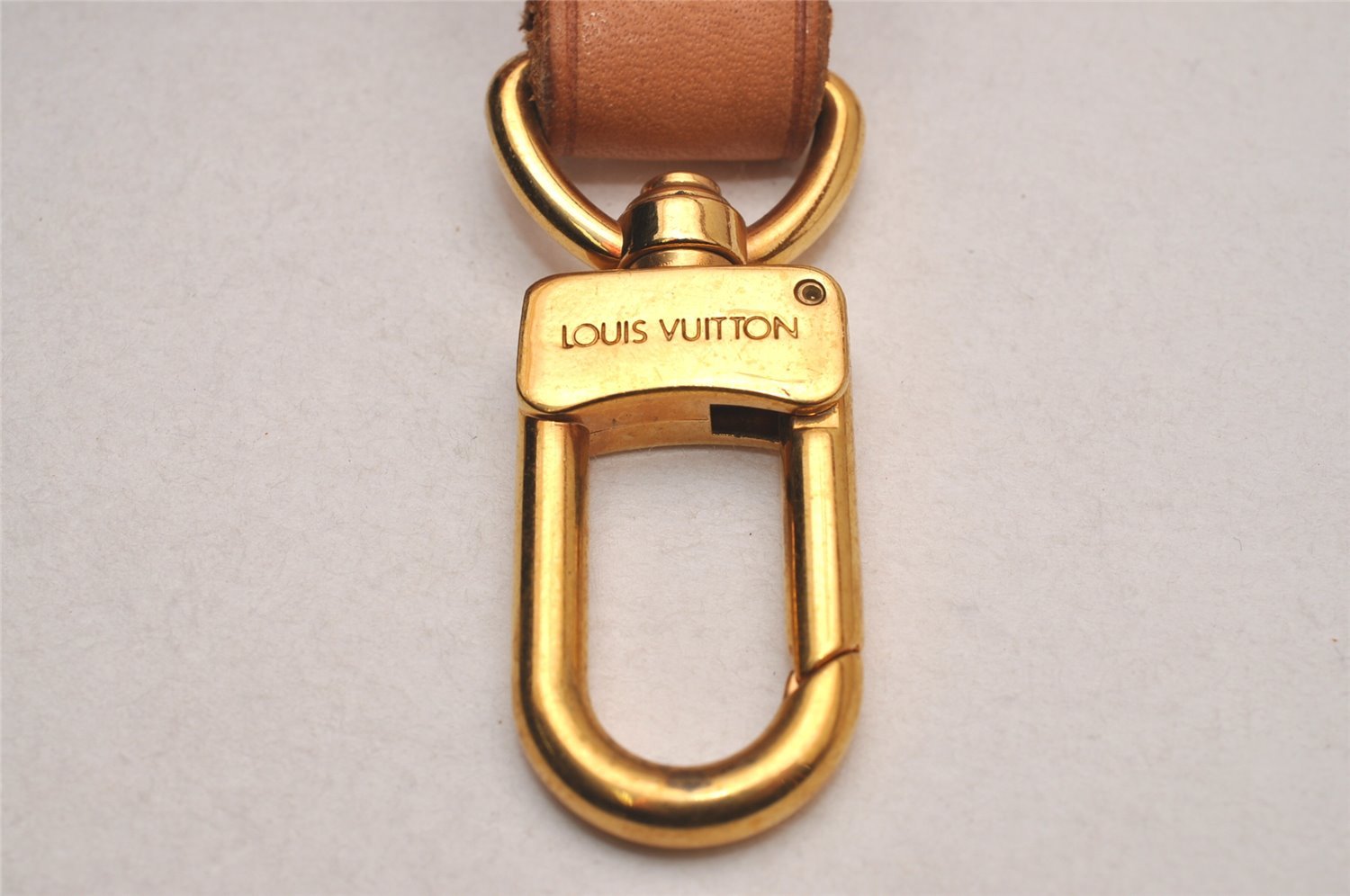 Authentic Louis Vuitton Leather Shoulder Strap Beige 38.6