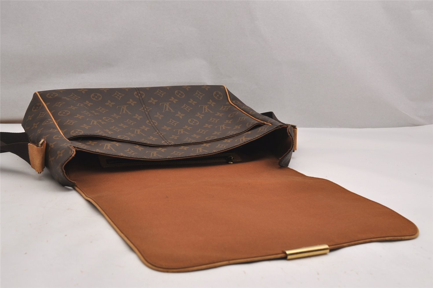 Authentic Louis Vuitton Monogram Abbesses Shoulder Bag M45257 LV 9066J