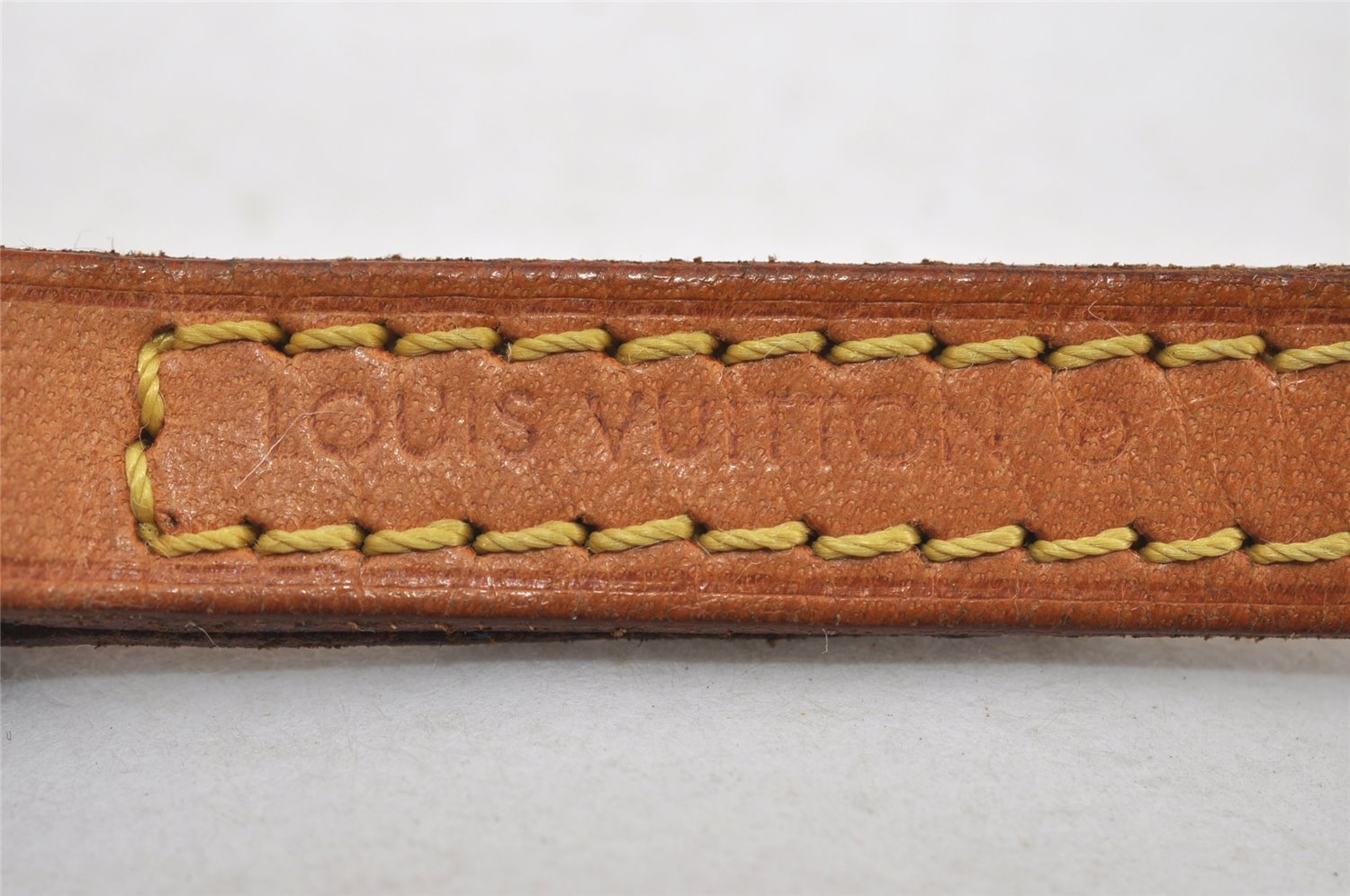 Authentic Louis Vuitton Leather Shoulder Strap Beige 48