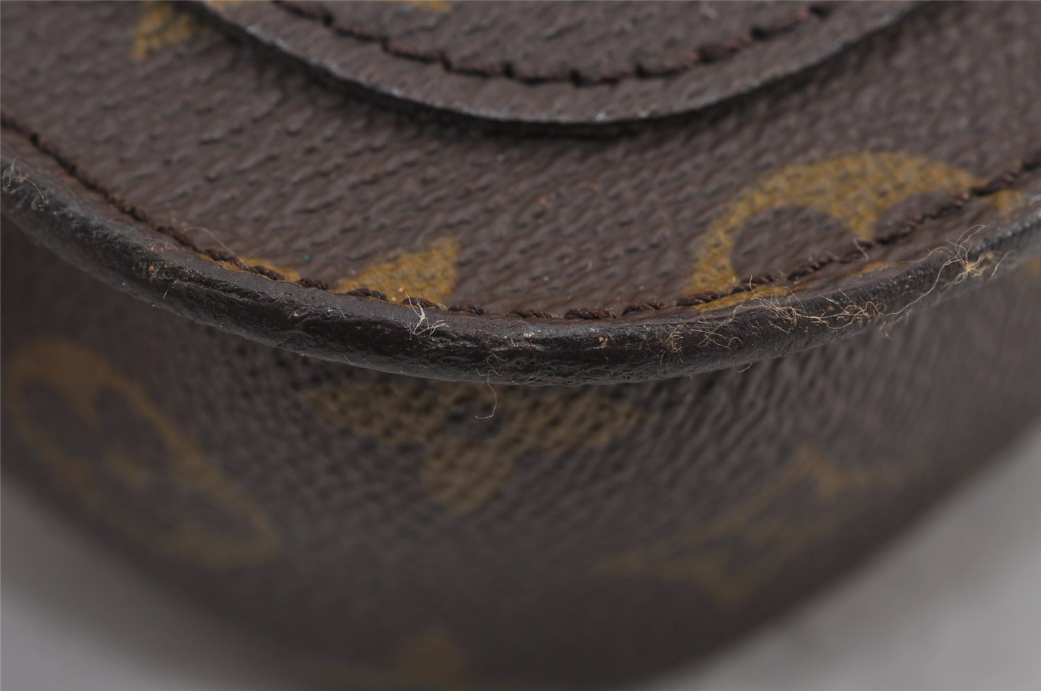 Authentic Louis Vuitton Monogram Saint Cloud MM M51243 Shoulder Cross Bag 9077J