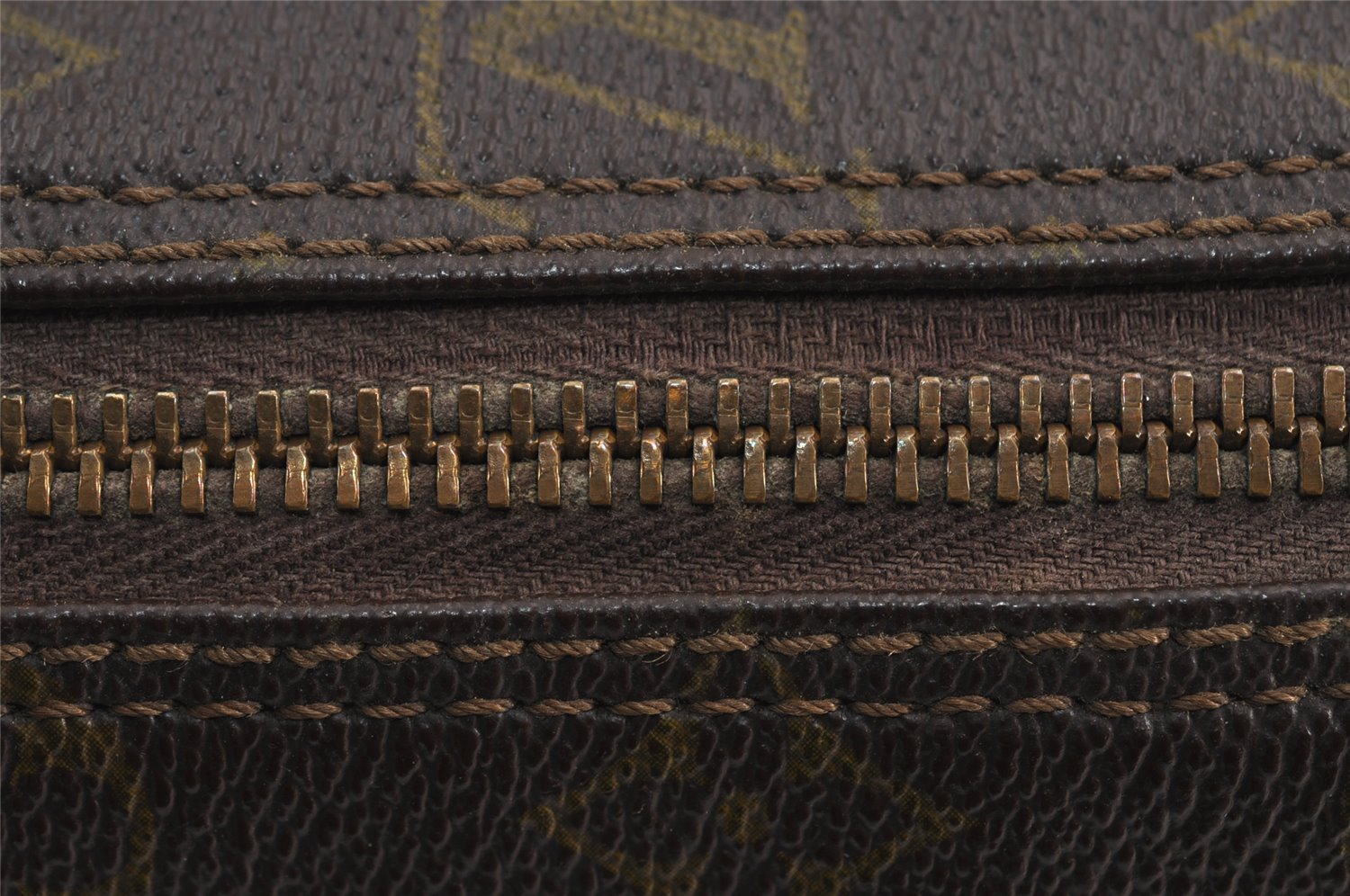 Auth Louis Vuitton Monogram Trousse Toilette 23 Clutch Bag Old Model Junk 9090J