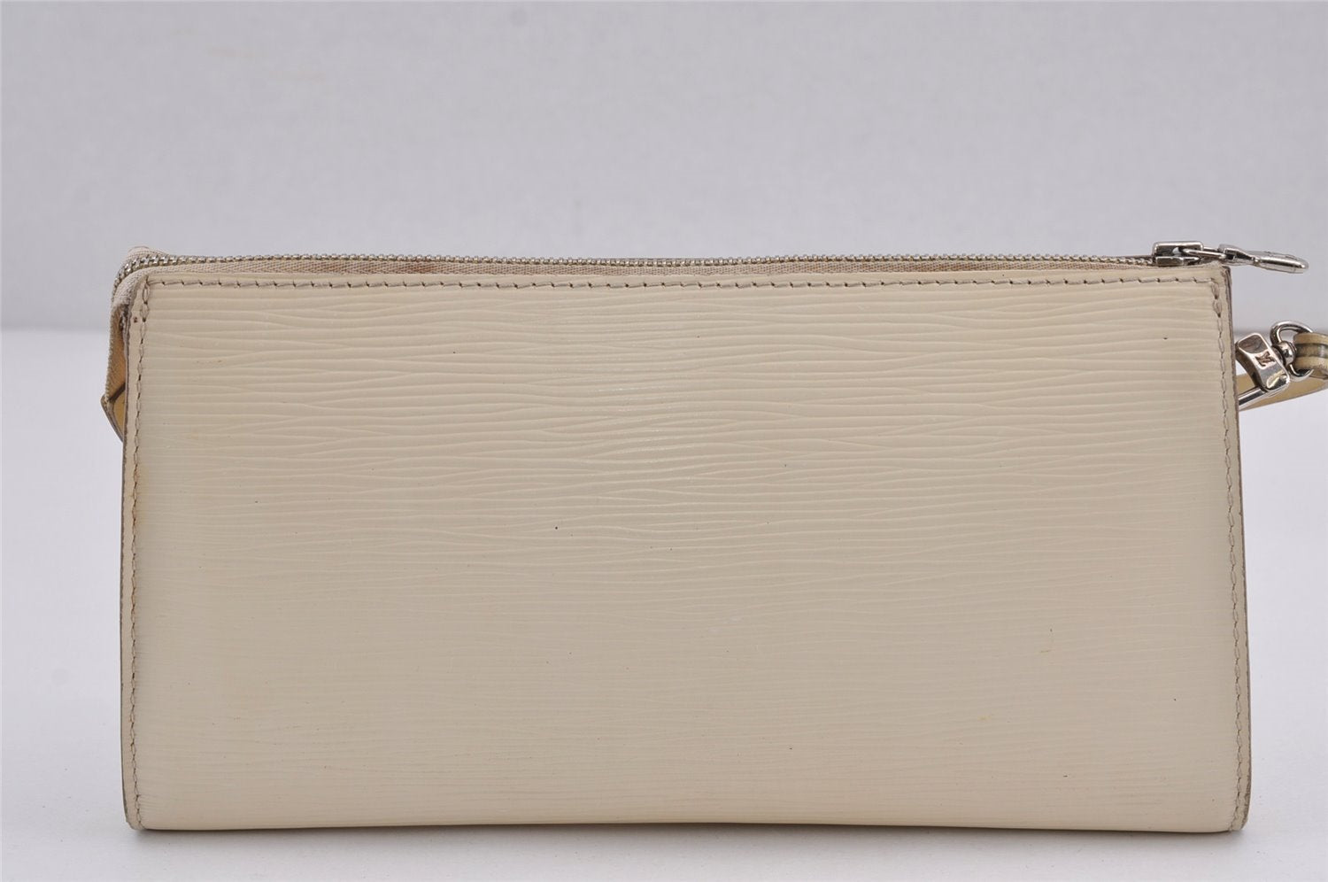 Authentic Louis Vuitton Epi Pochette Accessoires Pouch White M5264A LV 9105J