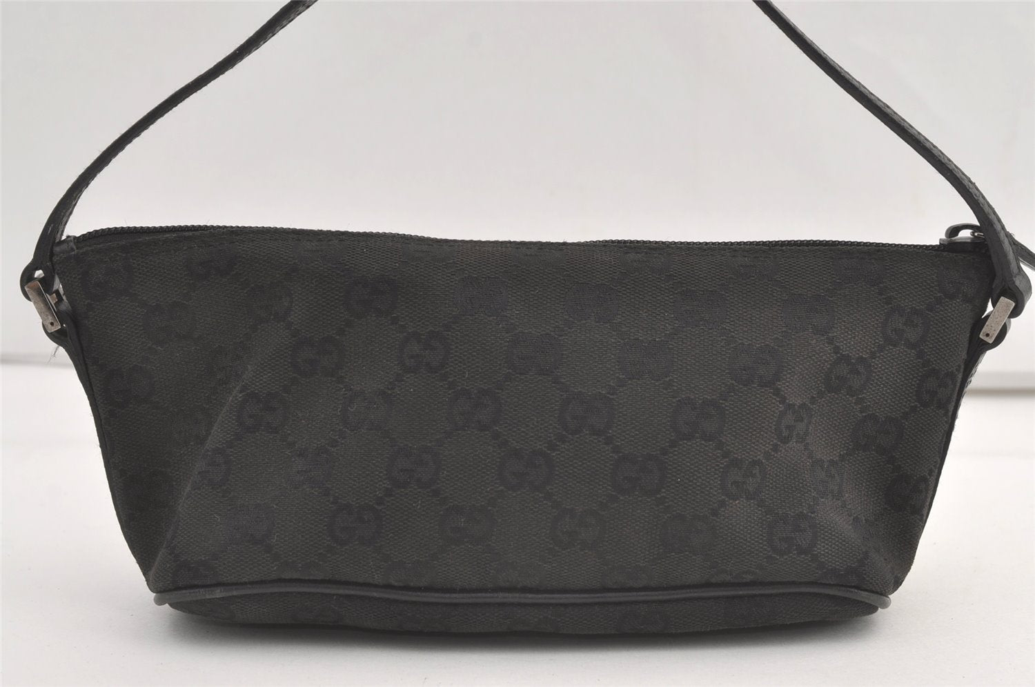 Authentic GUCCI Hand Bag Pouch Purse GG Canvas Leather 07198 Black 9107J