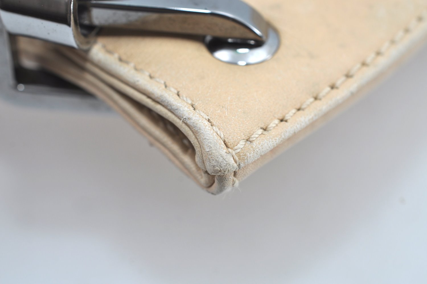 Authentic GUCCI Vintage Shoulder Cross Body Bag Purse Leather 91761 Beige 9112H