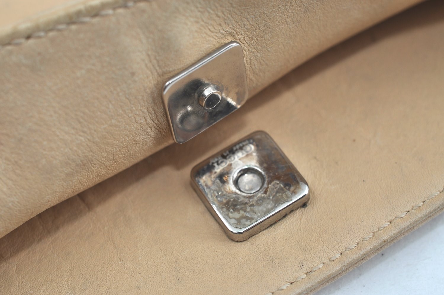 Authentic GUCCI Vintage Shoulder Cross Body Bag Purse Leather 91761 Beige 9112H