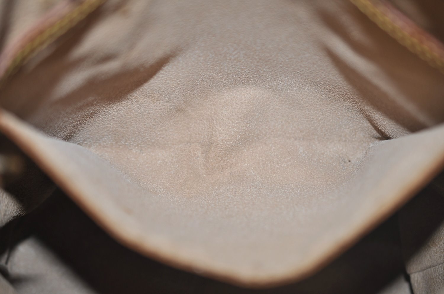 Authentic Louis Vuitton Monogram Bucket PM Shoulder Tote Bag M42238 Junk 9113H