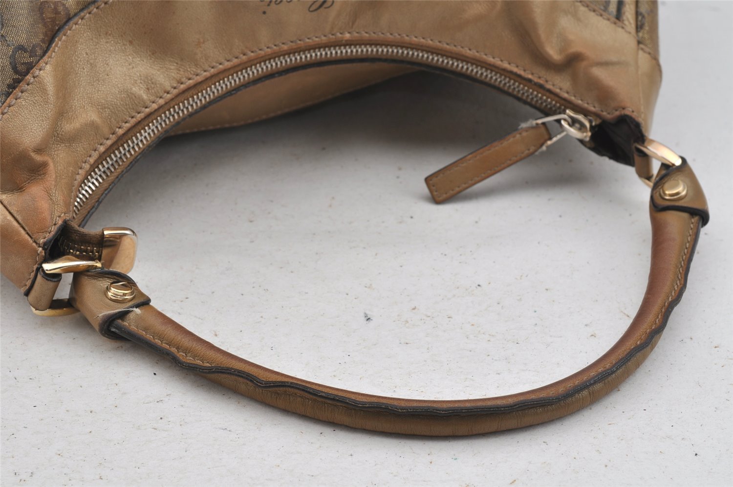 Authentic GUCCI GG Crystal Abbey Shoulder Hand Bag PVC Leather 189833 Gold 9116I