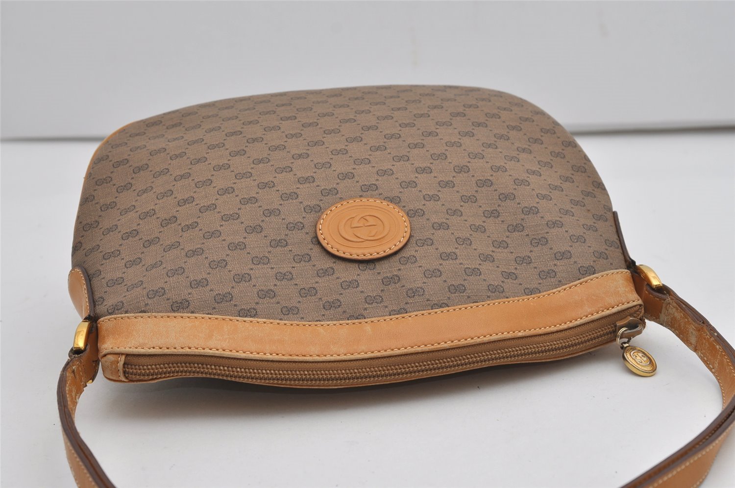 Authentic GUCCI Micro GG PVC Leather Shoulder Bag Purse Brown Junk 9117I