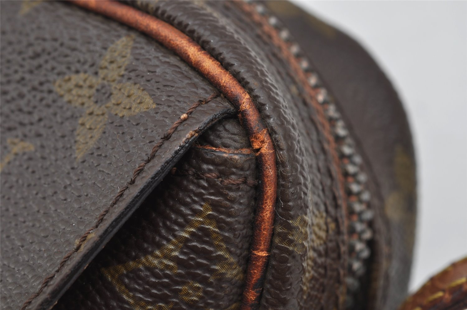 Authentic Louis Vuitton Monogram Jeune Fille MM M51226 Shoulder Bag Junk 9123J