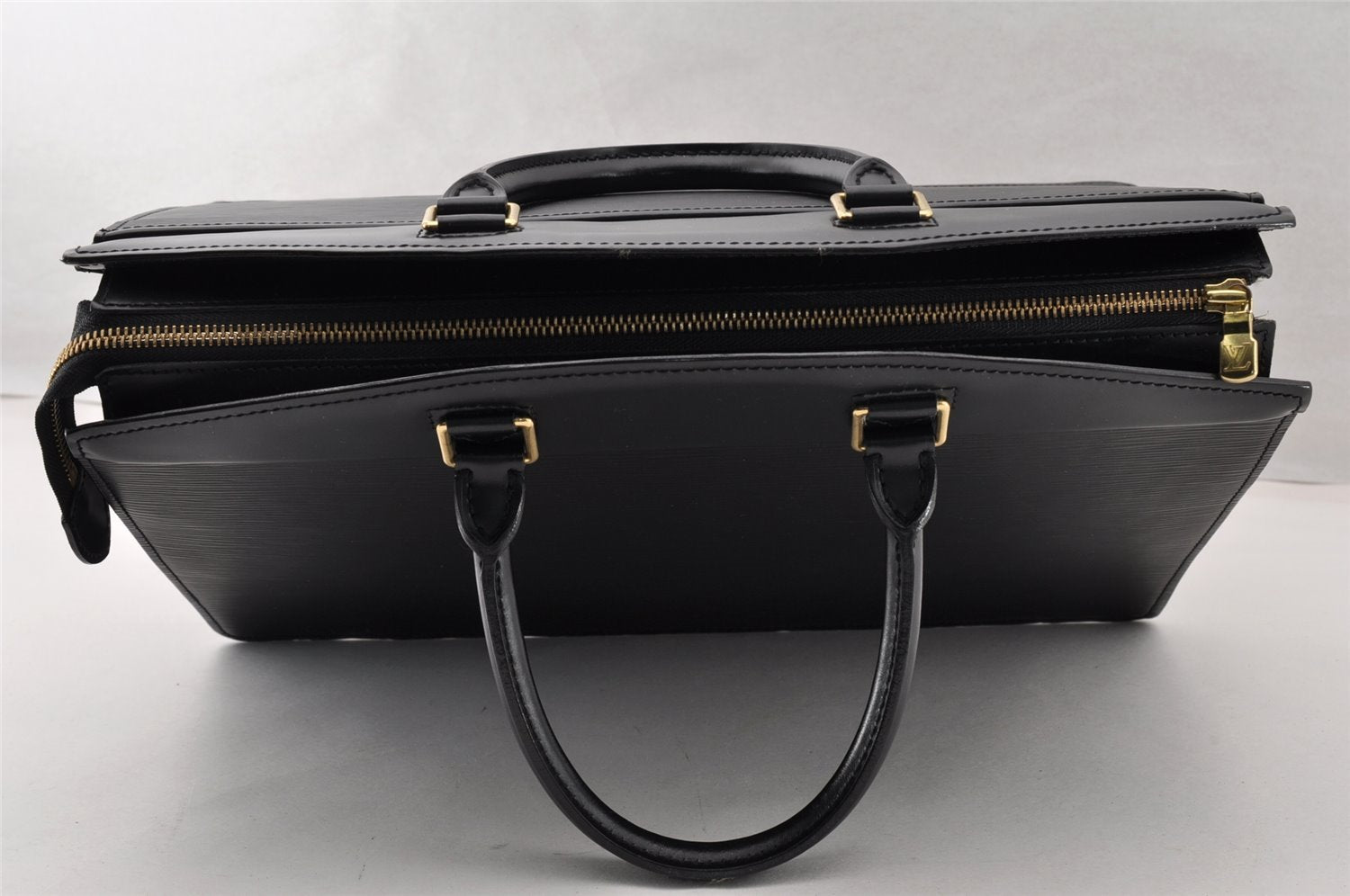 Authentic Louis Vuitton Epi Riviera Hand Bag Black M48182 LV 9129I