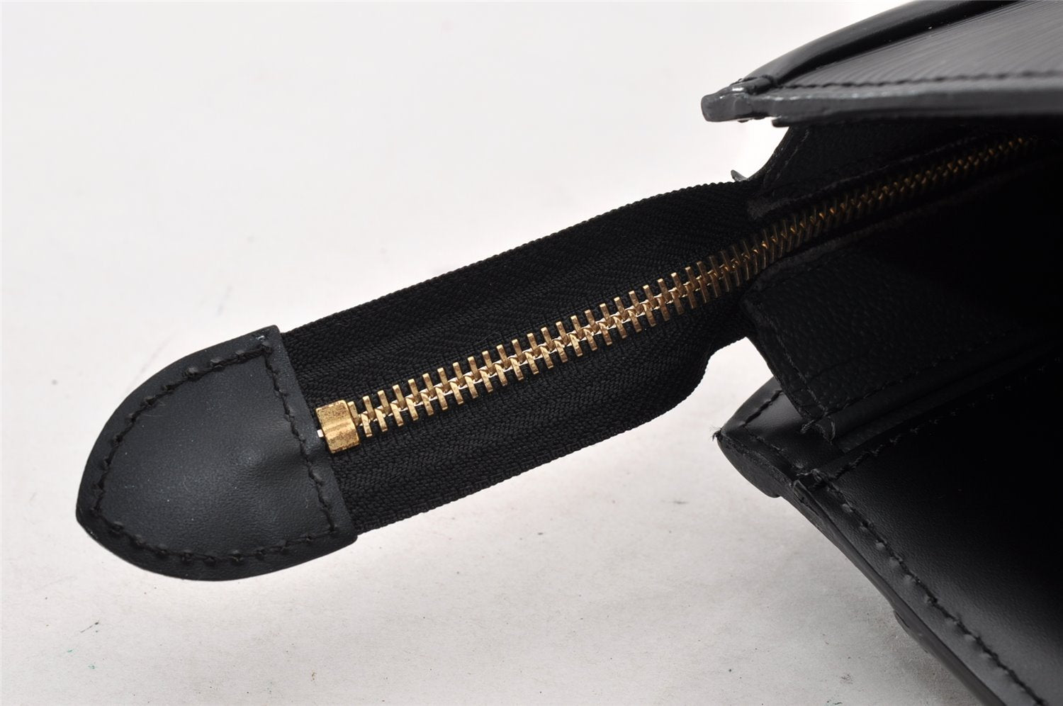Authentic Louis Vuitton Epi Riviera Hand Bag Black M48182 LV 9129I