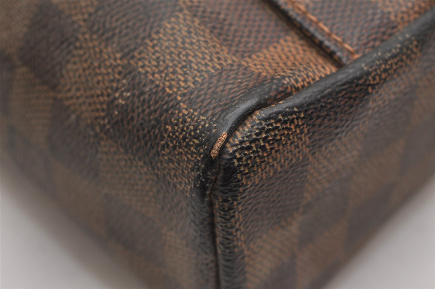 Authentic Louis Vuitton Damier Olav PM Shoulder Cross Body Bag N41442 LV 9131J