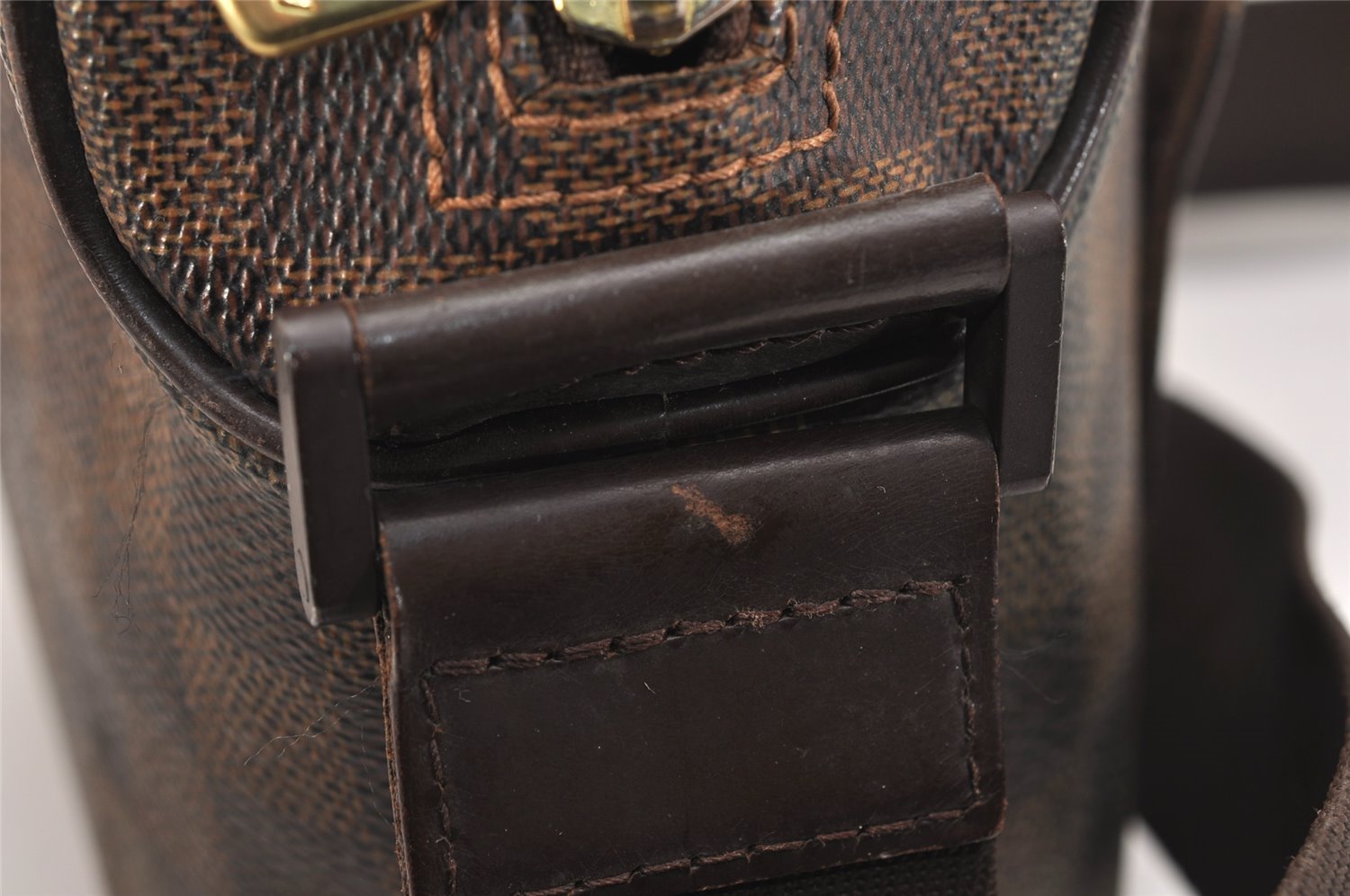 Authentic Louis Vuitton Damier Olav PM Shoulder Cross Body Bag N41442 LV 9131J