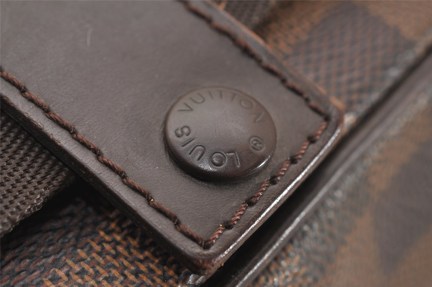 Authentic Louis Vuitton Damier Olav PM Shoulder Cross Body Bag N41442 LV 9131J