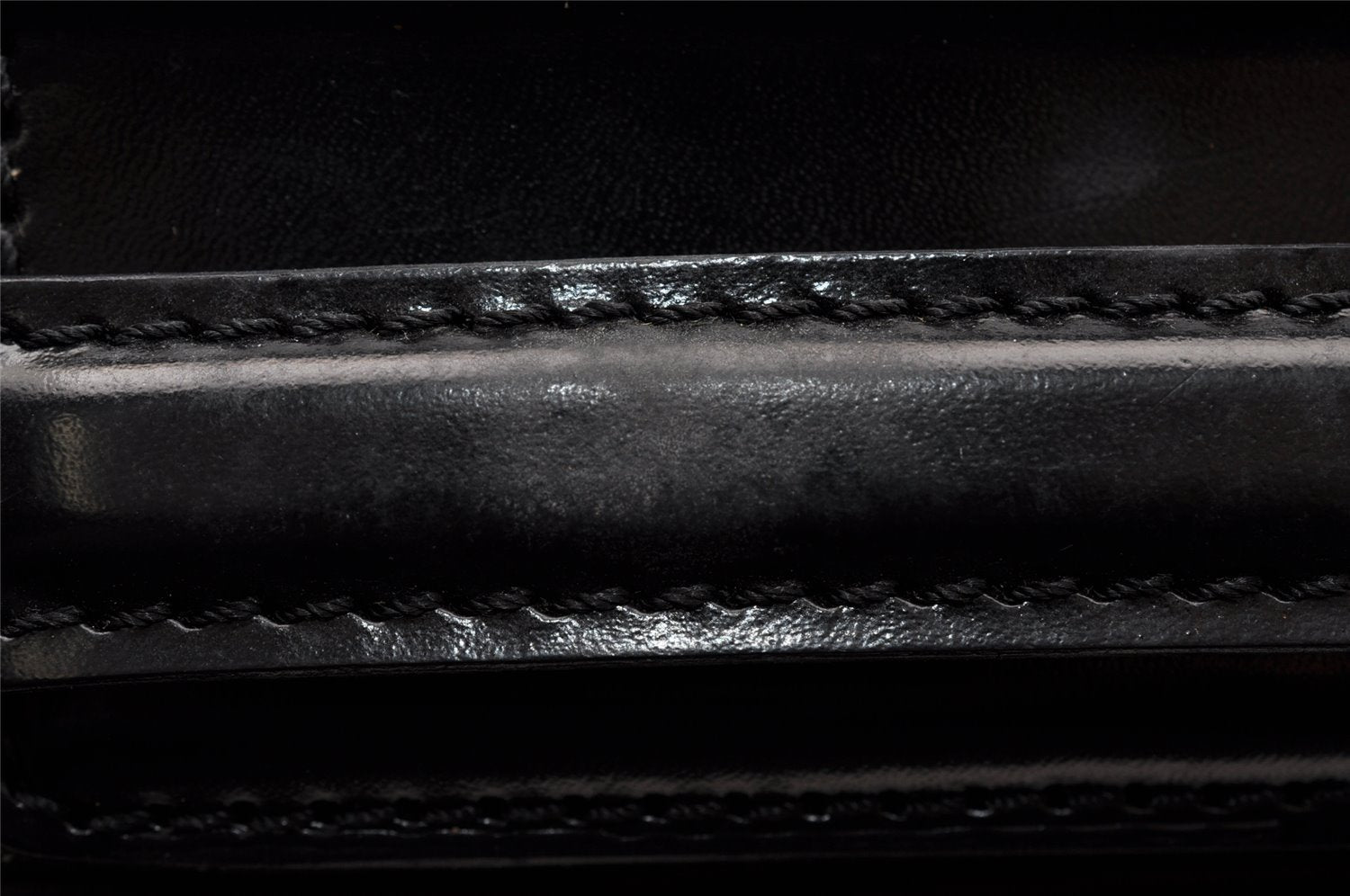 Authentic Louis Vuitton Epi Chaillot Clutch Hand Bag Purse Black M52532 LV 9135I