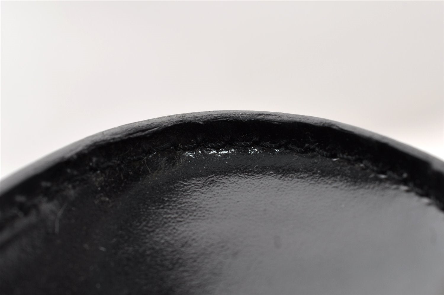 Authentic Louis Vuitton Epi Chaillot Clutch Hand Bag Purse Black M52532 LV 9135I