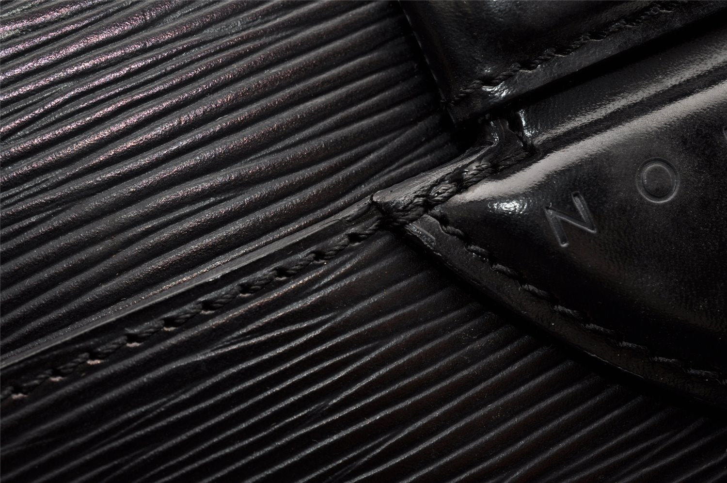 Authentic Louis Vuitton Epi Chaillot Clutch Hand Bag Purse Black M52532 LV 9135I