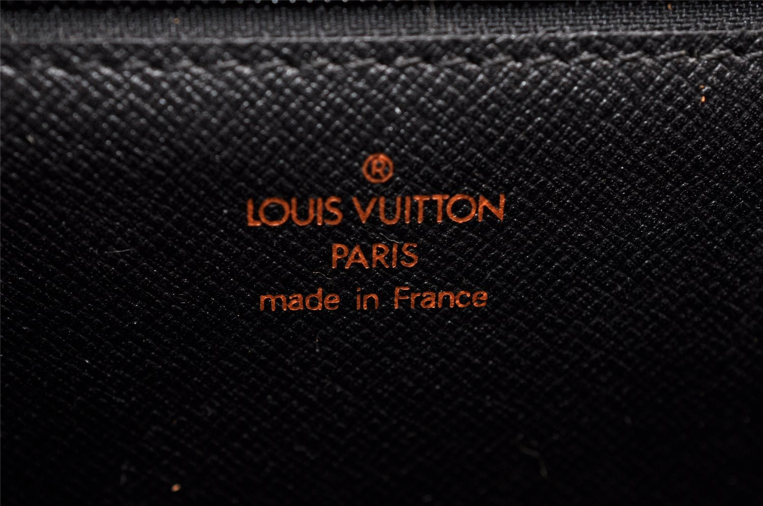 Authentic Louis Vuitton Epi Chaillot Clutch Hand Bag Purse Black M52532 LV 9135I