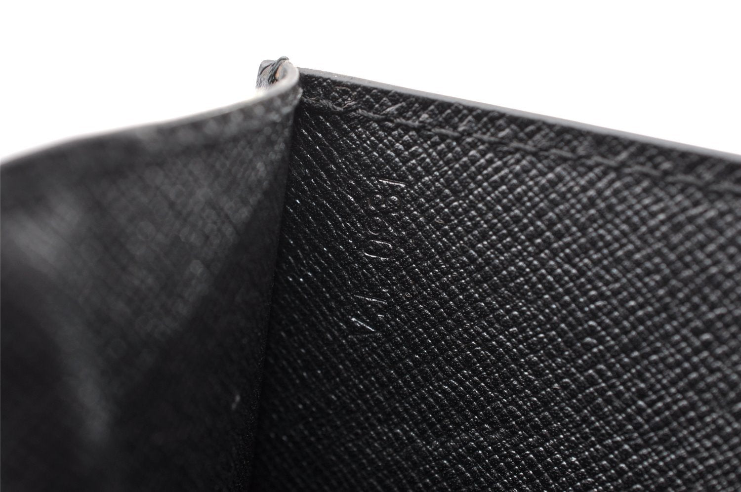 Authentic Louis Vuitton Epi Chaillot Clutch Hand Bag Purse Black M52532 LV 9135I