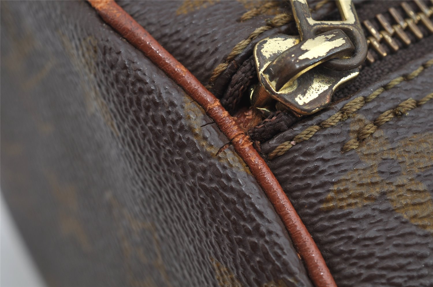 Authentic Louis Vuitton Monogram Papillon 30 Hand Bag Old Model LV 9135J