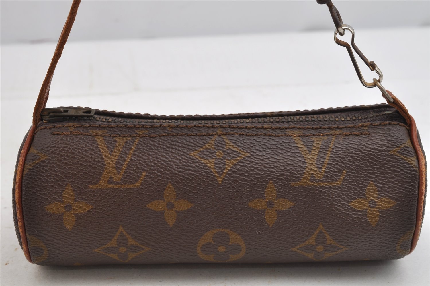 Authentic Louis Vuitton Monogram Papillon 30 Hand Bag Old Model LV 9135J