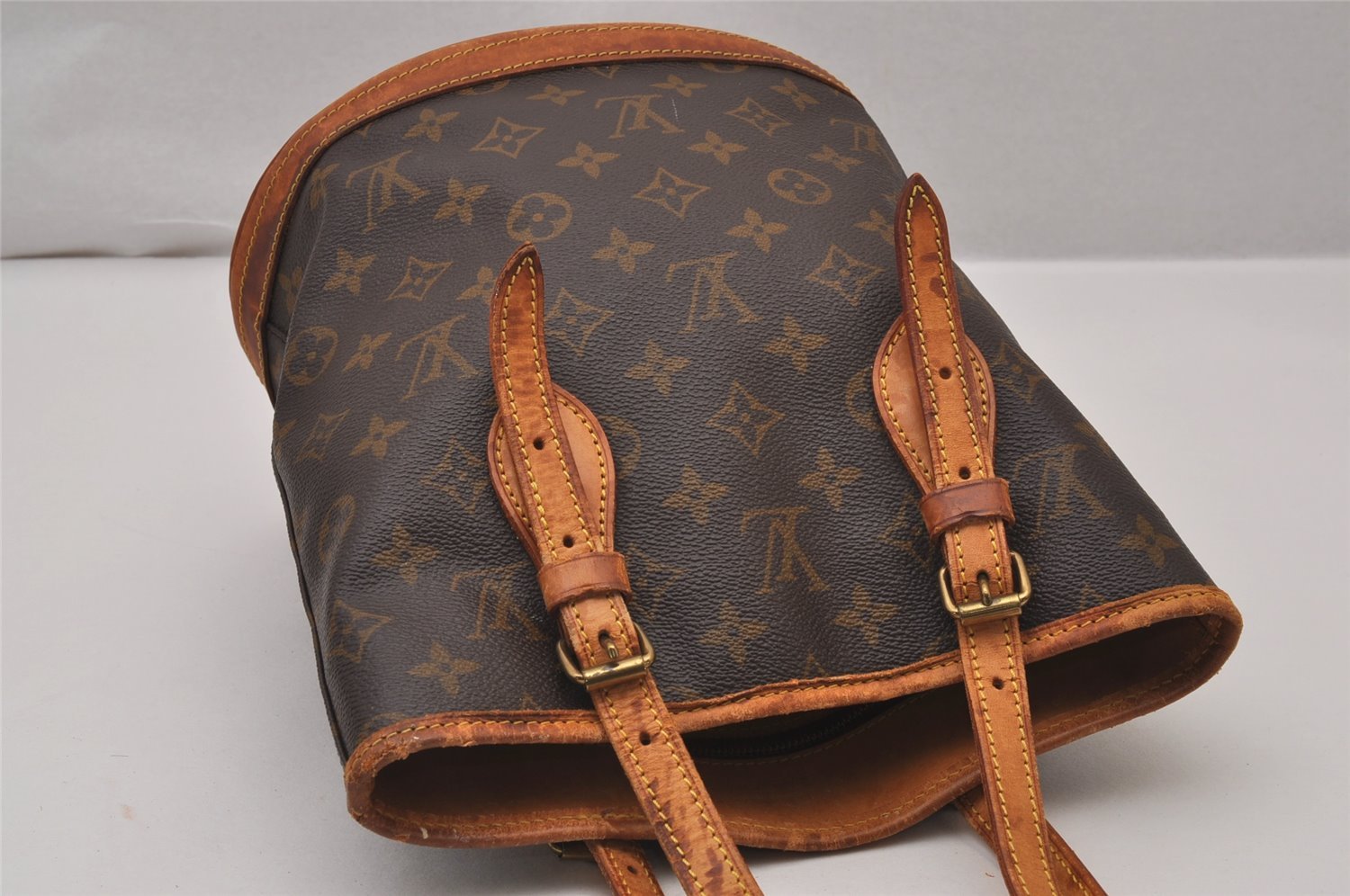 Authentic Louis Vuitton Monogram Bucket PM Shoulder Bag Old Model Junk 9137I