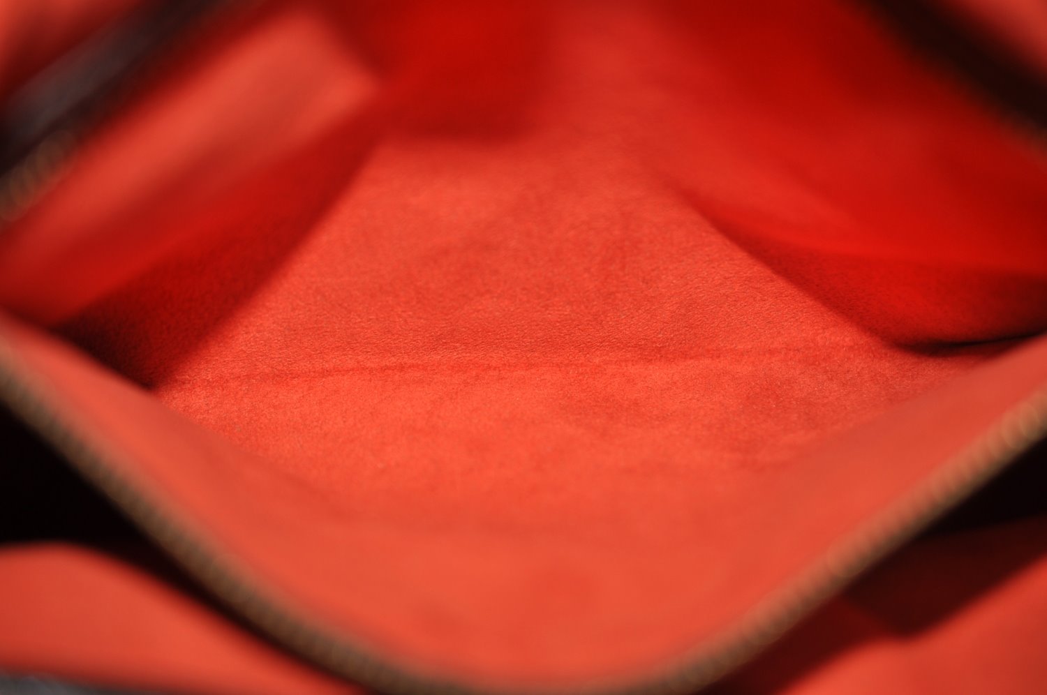 Authentic Louis Vuitton Damier Marais Bucket Shoulder Tote Bag N42240 LV 9138I