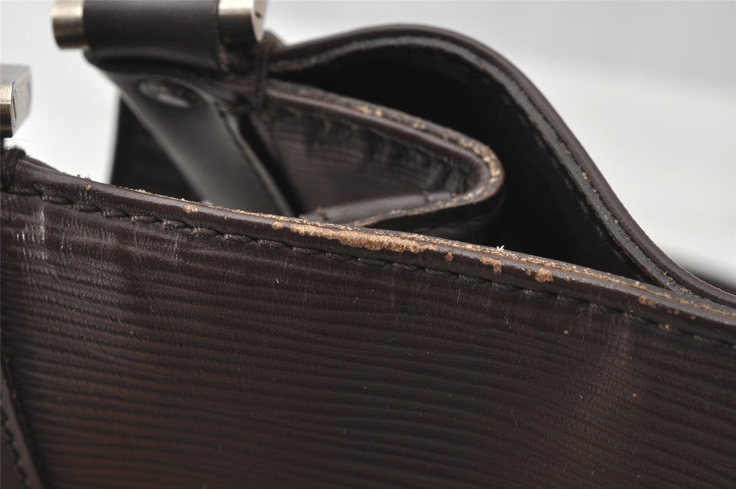 Authentic Louis Vuitton Epi Mandara MM Shoulder Cross Bag Brown M5889D LV 9141I