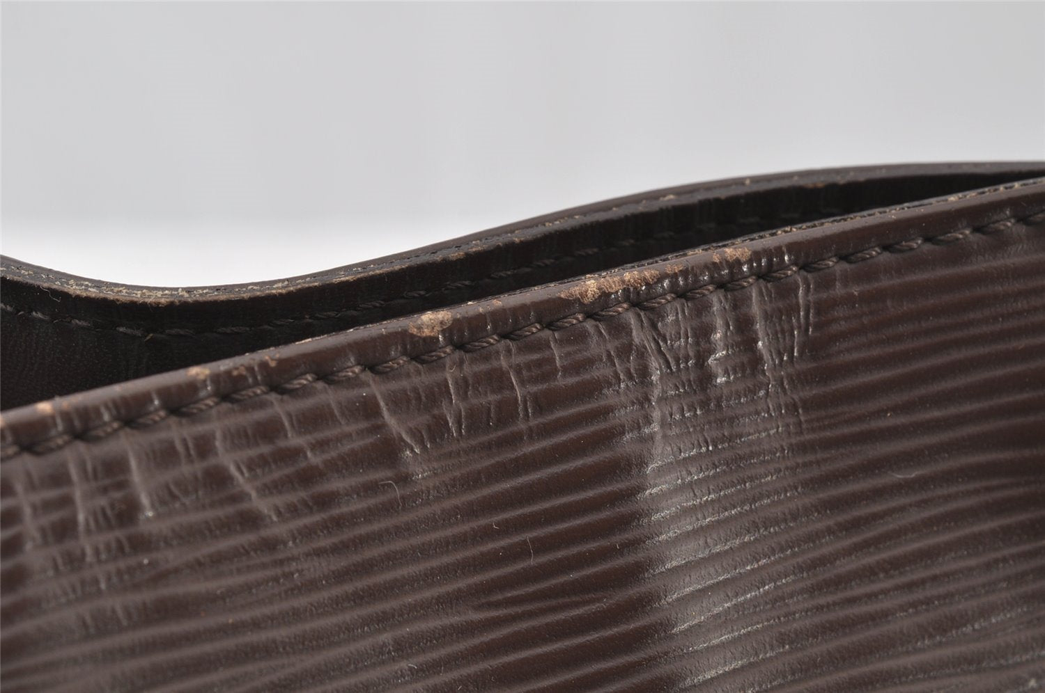 Authentic Louis Vuitton Epi Mandara MM Shoulder Cross Bag Brown M5889D LV 9141I