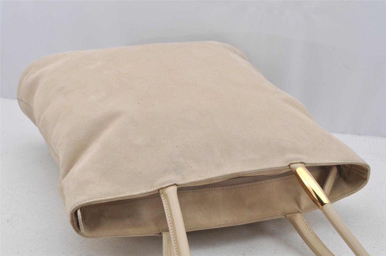 Authentic GUCCI Vintage Shoulder Tote Bag Suede Leather Beige Junk 9143I