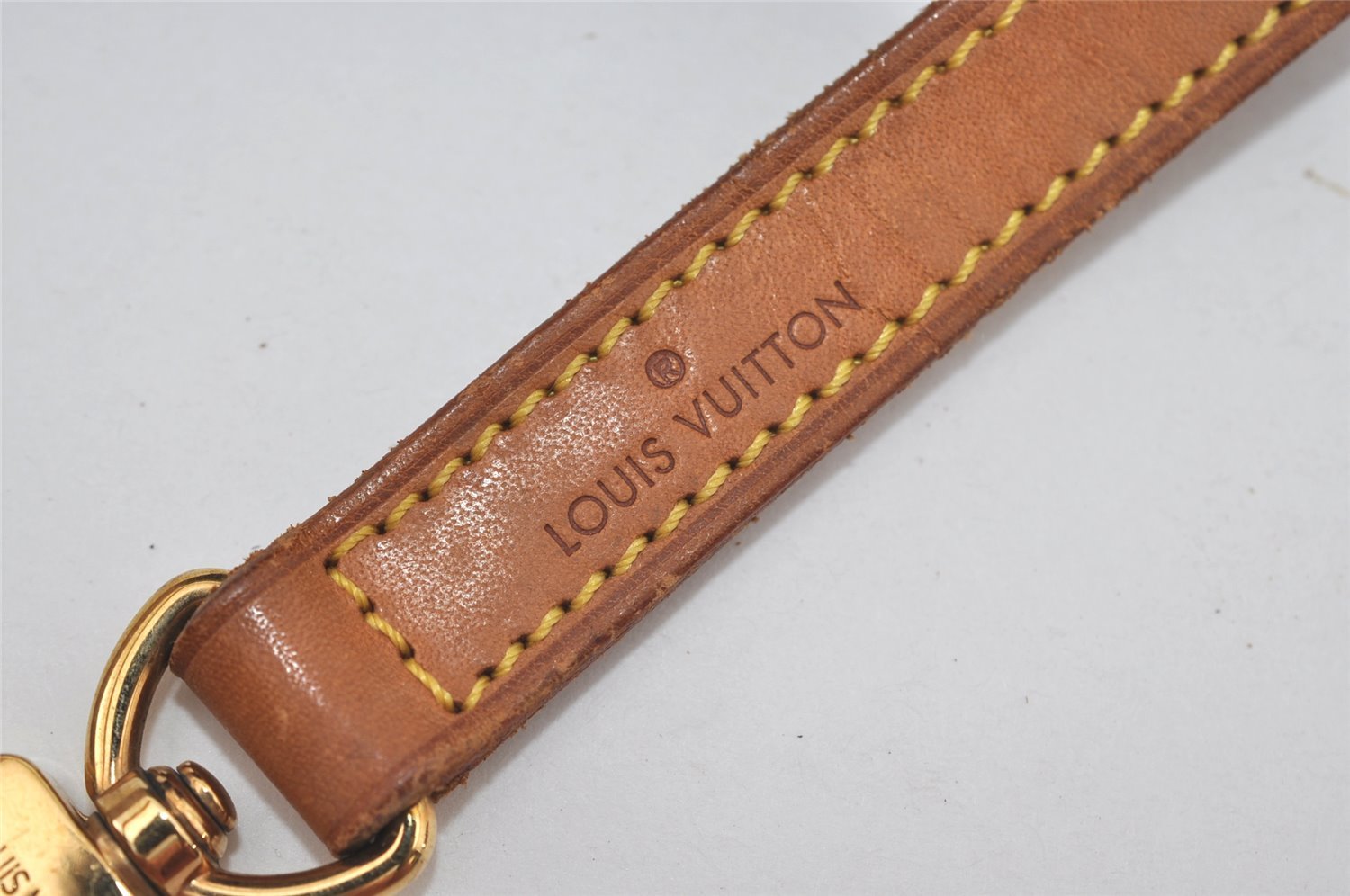 Authentic Louis Vuitton Leather Shoulder Strap Beige 39