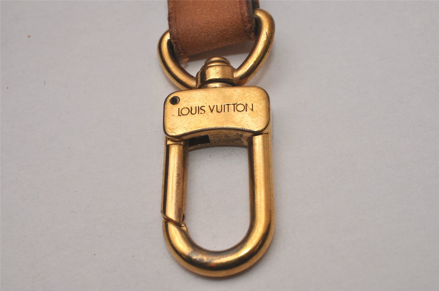 Authentic Louis Vuitton Leather Shoulder Strap Beige 39.8