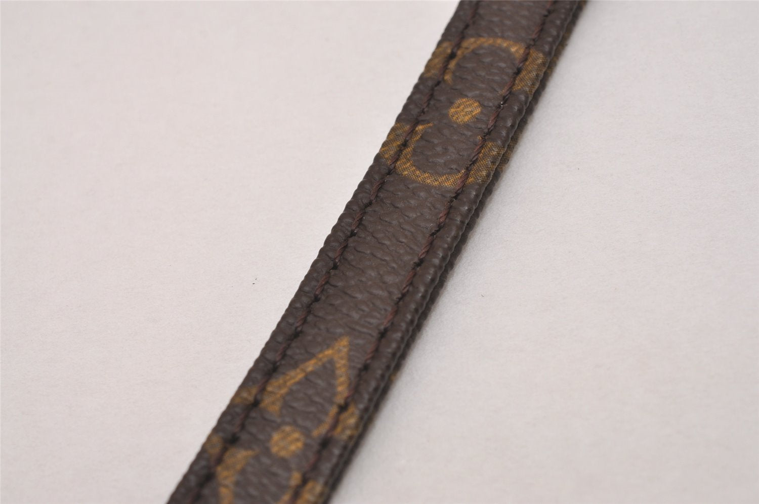 Authentic Louis Vuitton Monogram Shoulder Strap Old Model 50
