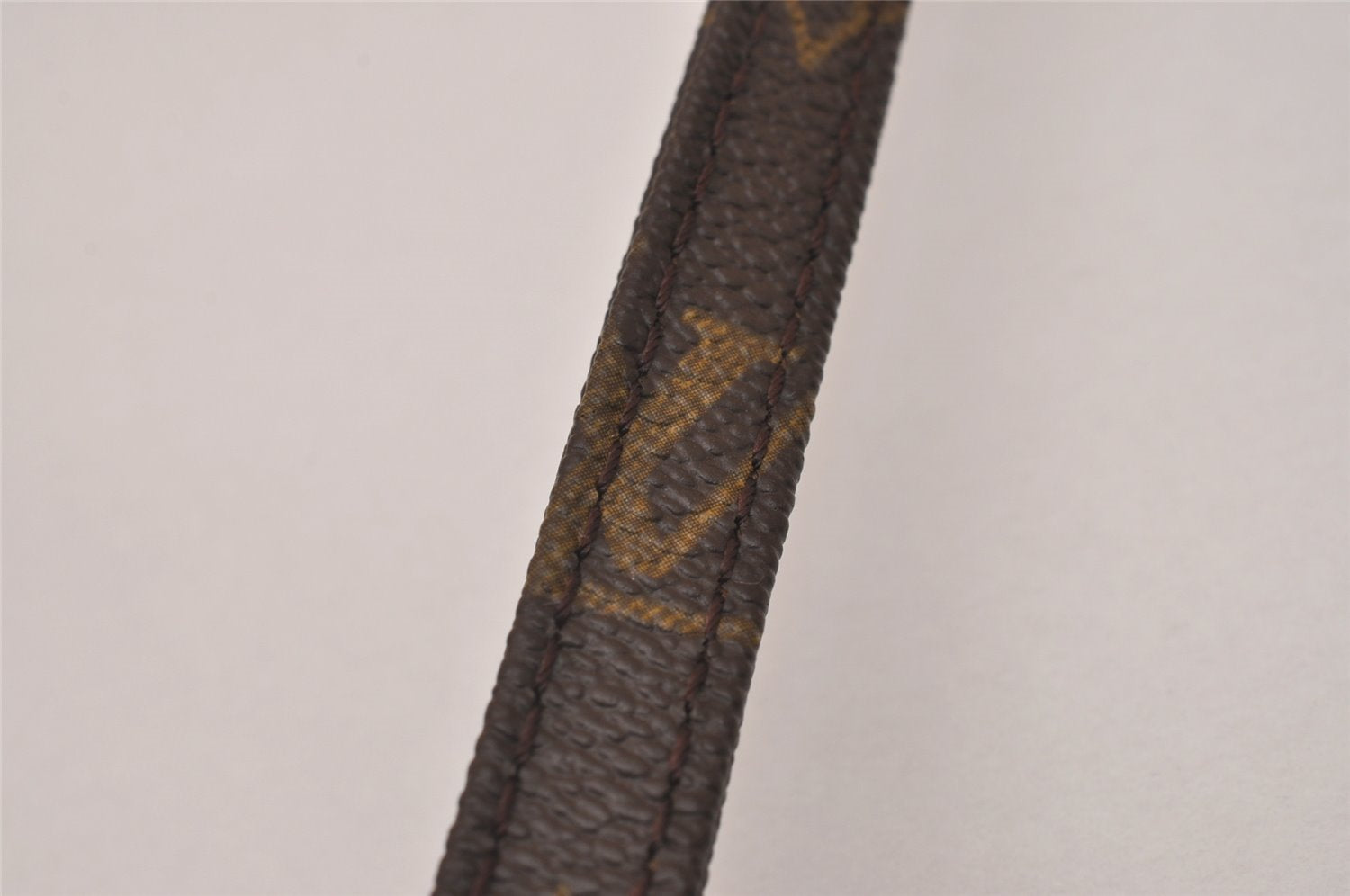 Authentic Louis Vuitton Monogram Shoulder Strap Old Model 50