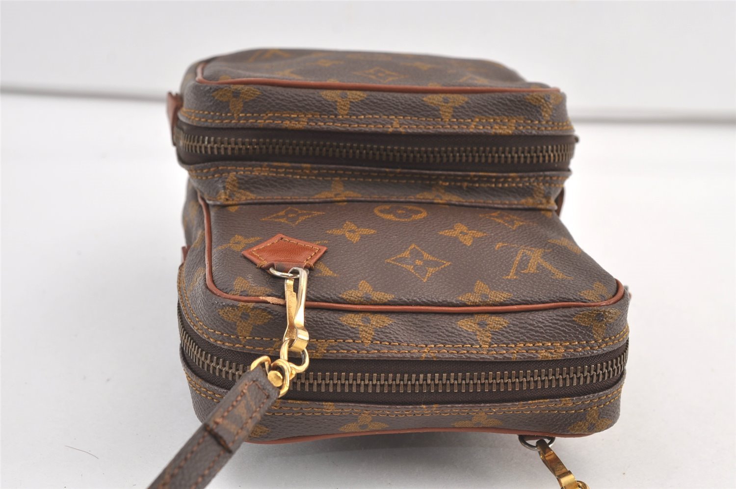 Authentic Louis Vuitton Monogram Amazone Shoulder Cross Body Bag Old Model 9150J