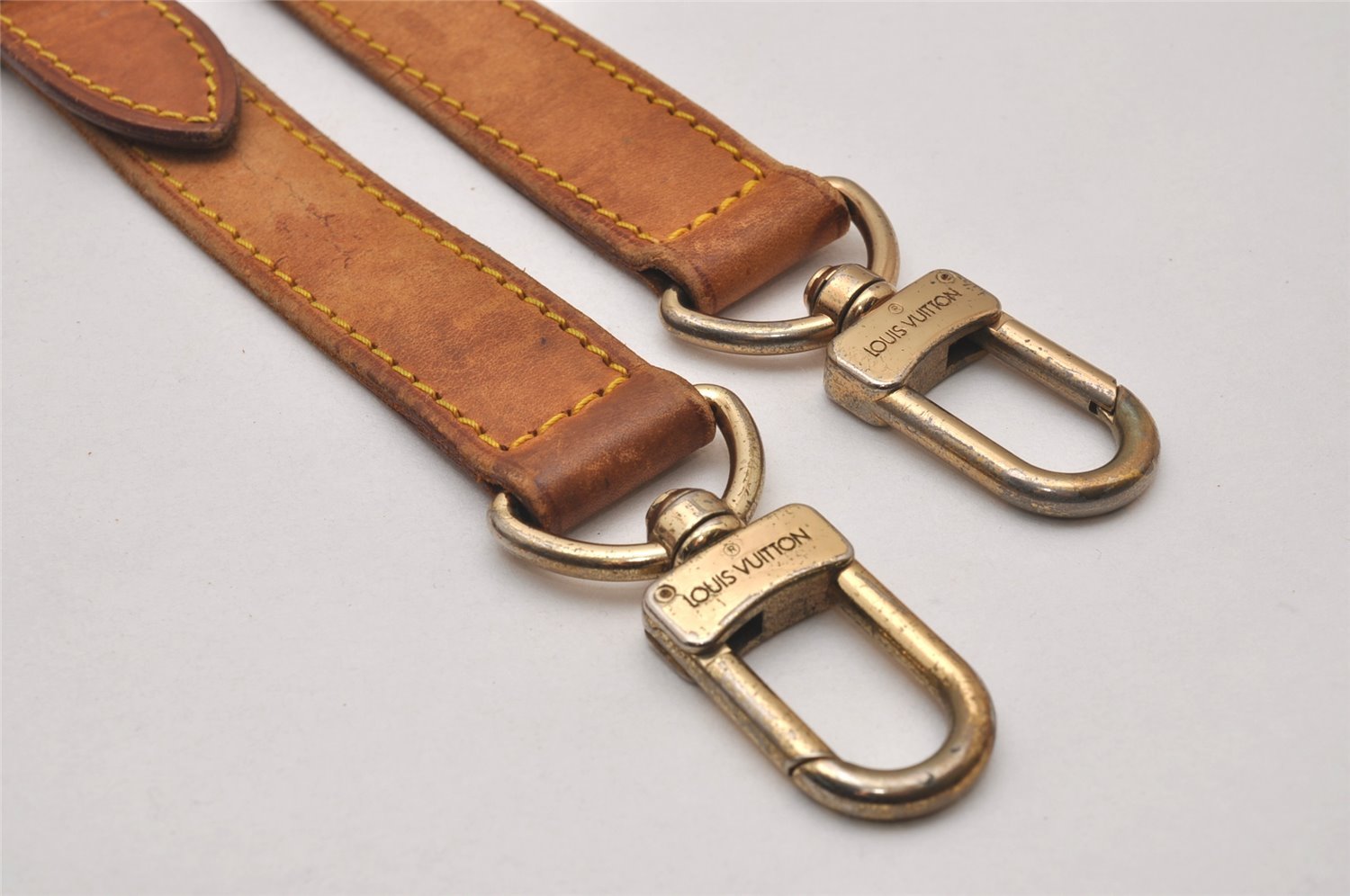 Authentic Louis Vuitton Leather Shoulder Strap Beige 37.2-44.5