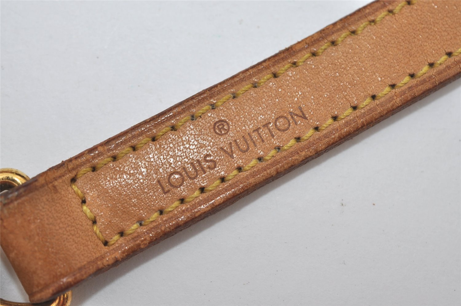 Authentic Louis Vuitton Leather Shoulder Strap Beige 39.4